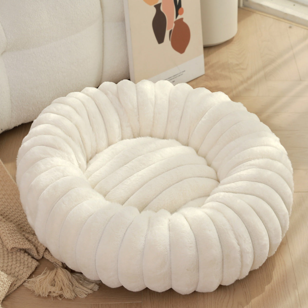 Plush Winter Warm Pet Sleeping Nest Round Bed